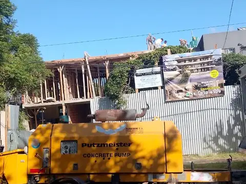 Venta departamentos de 2 y 3 ambientes en obra con terraza, fondo o balcon en Castelar