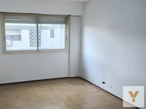 Departamento en venta - 2 Dormitorios 1 Baño - Lomas de Zamora