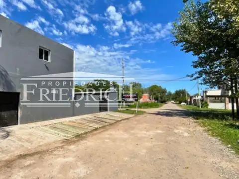 GALPÓN EN ALQUILER ANUAL - BARRIO PICO ROJO, GRAL. RODRIGUEZ