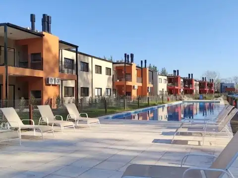 Depto en primer piso - Altos de la cañada, Pilar