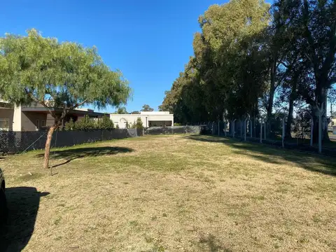 Rbs. Venta De Terreno Santa Elena, Pilar Del Este