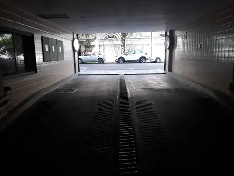 COCHERA EN ALQUILER EN LA PLATA