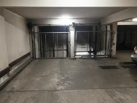COCHERA EN ALQUILER EN LA PLATA