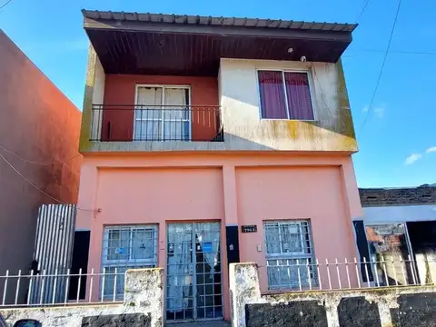 VENTA CASA 4 AMB + DPTO, B. AEROPARQUE