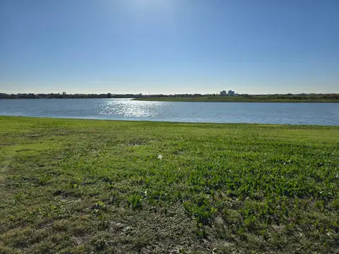 Venta lote al agua en barrio LOS PUENTES NORDELTA