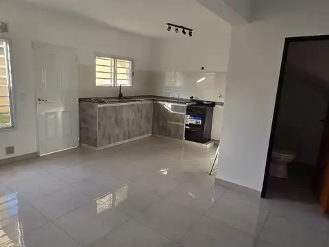 Departamento 4 ambientes con 2 baños