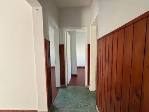 Casa 2 ambientes con 1 baño