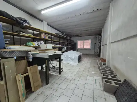 EXCELENTE LOCAL COMERCIAL 2 PLTAS - 96 m2