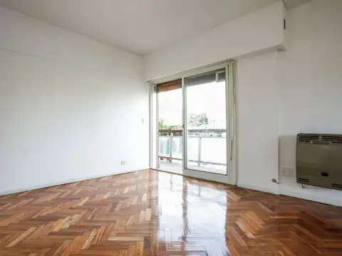 Departamento en Venta en Flores, USD 215.000