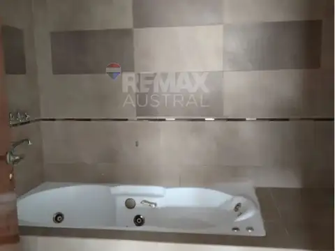 Depto Tipo Casa 5 ambientes con 2 baños