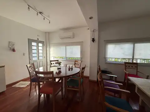 Depto Tipo Casa en Venta de 5 ambientes