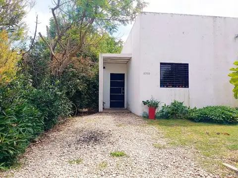 Casa en Venta en Joaquin Gorina, USD 144.000