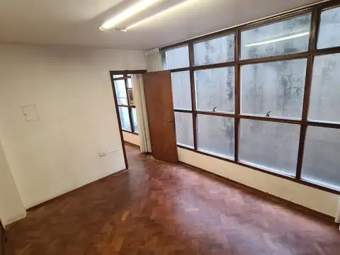Oficina en Alquiler 62 años