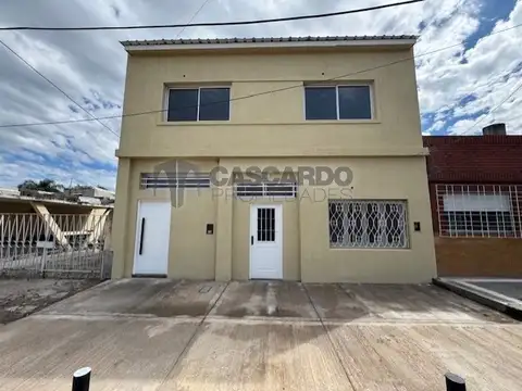 Depto Tipo Casa en Alquiler de 3 ambientes