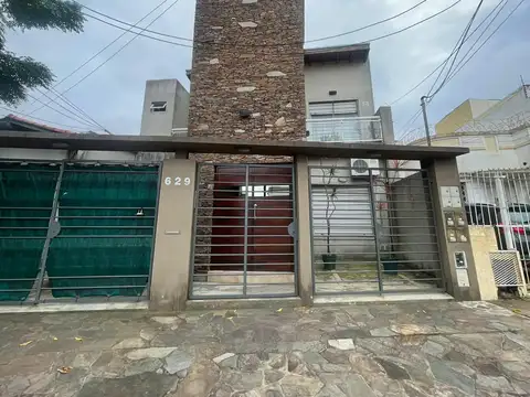 SIN EXPENSAS !!!   Alquilo Dto Construccion nueva Fte y Ctfte, doble balcon