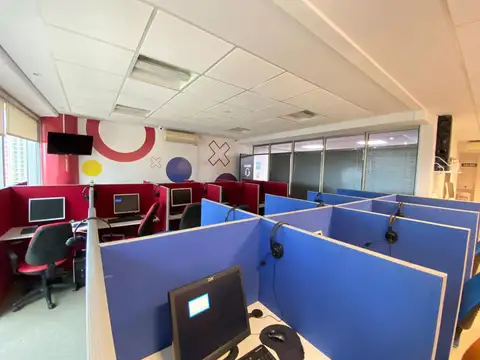 Venta de oficina piso alto y muy buena vista al Rio, Vicente López