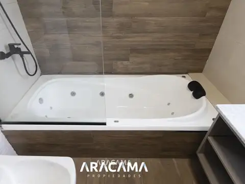 Casa en Venta en Countries y Barrios Cerrados en Ezeiza, USD 470.000