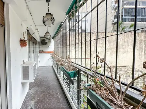 Departamento 4 ambientes con 3 baños