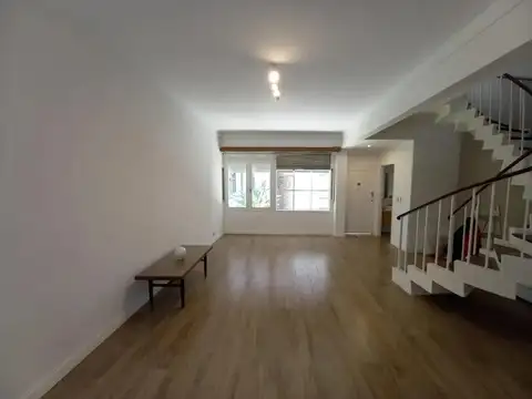 Venta Departamento Tipo Duplex 3 Ambientes en Flores