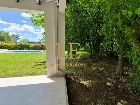 Casa en Venta al Este