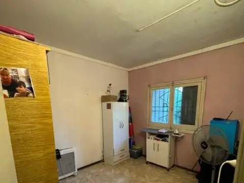 Casa 6 ambientes con 1 baño