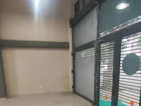 Local en Venta 25 años