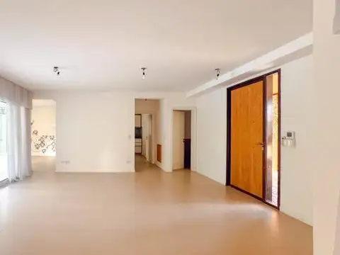 Alquiler Casa 5 AMB. con PILETA y JARDÍN | Barrio SAN MARCO