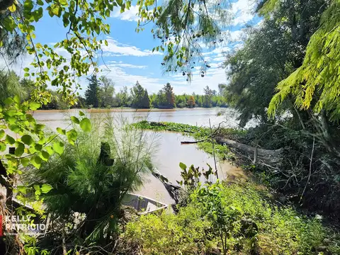 Terreno en Venta 98  mts Frente