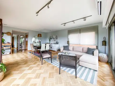 Departamento en Venta con 2 cocheras