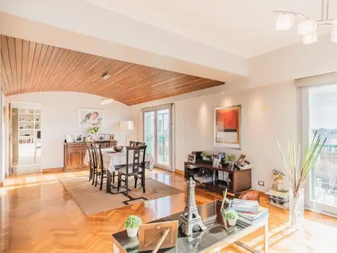 Departamento en Alquiler de 6 ambientes