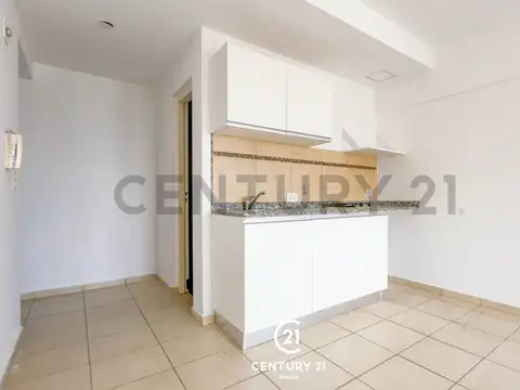 Venta - Departamento Monoambiente al Frente  en Echesortu