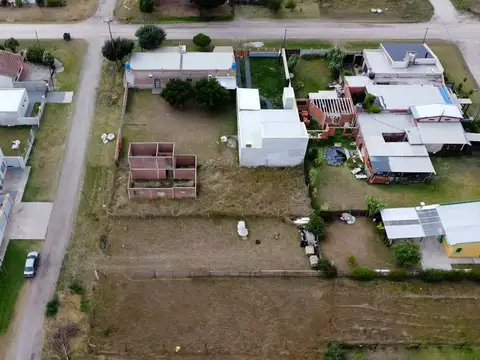 VENTA CASA 4 AMBIENTES SANTA ELENA A TERMINAR