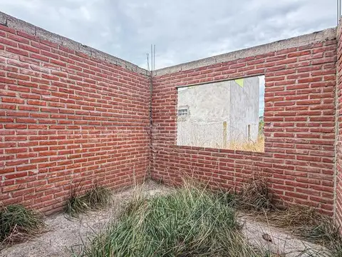 Casa 4 ambientes con 1 baño