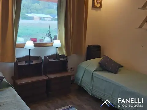 Casa en Venta con 3 cocheras