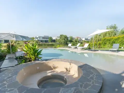 Casa en Venta 1 año