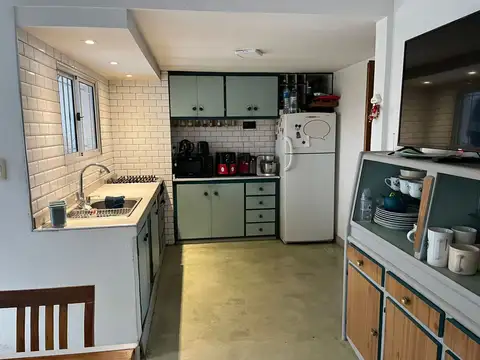 Casa 3 ambientes con 2 baños