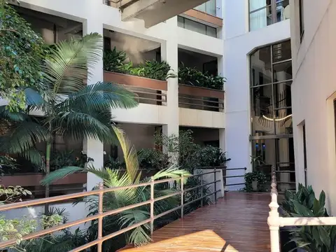 Avenida Alicia Moreau De Justo 700