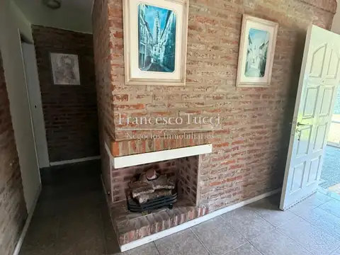 Casa en Venta con 1 cochera