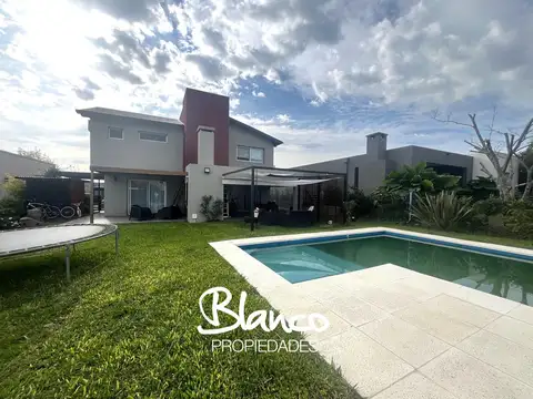 Pilar del Este - Santa Elena -