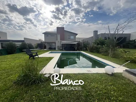 Pilar del Este - Santa Elena 100