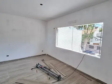 Casa 5 ambientes con 3 baños