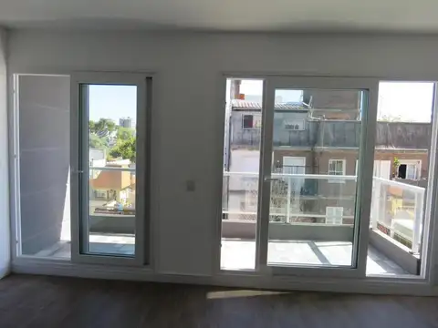 VENTA DE MONOAMBIENTE EN VILLA URQUIZA AMPLIO 52M + 5M LUMIN