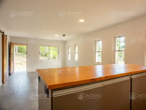 Casa 3 ambientes con 2 baños