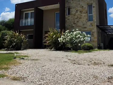 CASA EN LA ALAMEDA CANNING