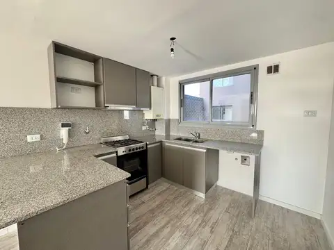 Departamento en Venta en Villa Dominico, USD 103.000