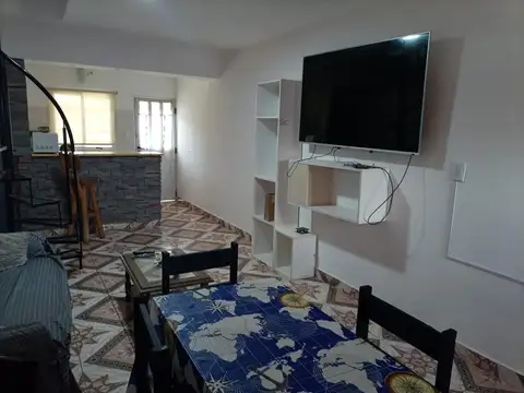 Depto Tipo Casa 3 ambientes con 2 baños