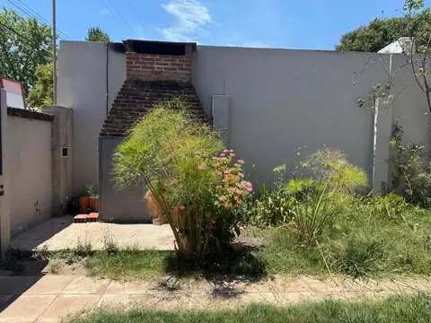 Casa en Alquiler en Centro  - Zarate, $ 600.000