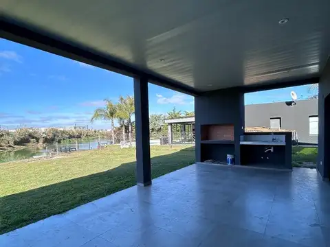 Casa en Venta en El Canton - Norte, USD 260.000