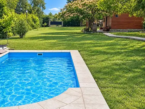 CABAÑA, QUINCHO Y PILETA EN LUNLUNTA, LOTE 1500 m2