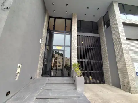 Avenida Hipólito Yrigoyen 6000
